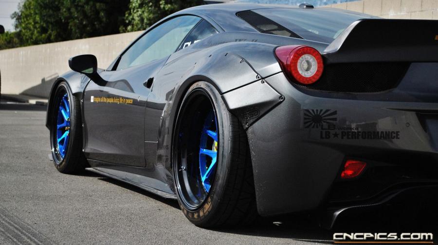  Ferrari 458 Italia by LB Walk Performance 2014 года  (фото 16 из 25)